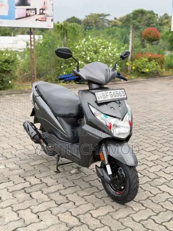 Honda Dio 2017 Motorbike (Used)