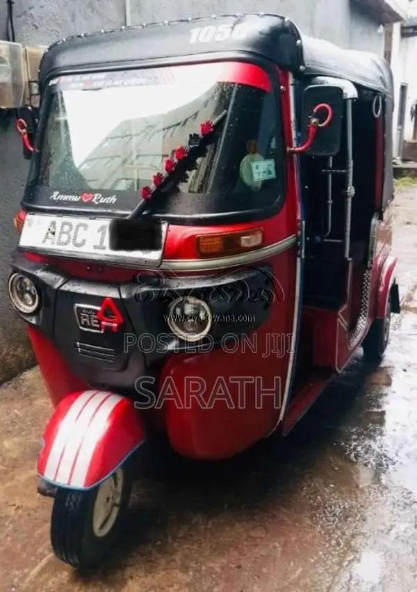 Bajaj 4 Stroke 2015 Three Wheel (Used)