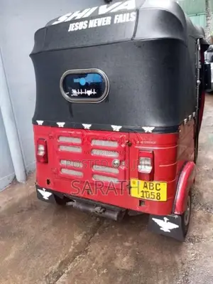 Bajaj 4 Stroke 2015 Three Wheel (Used)