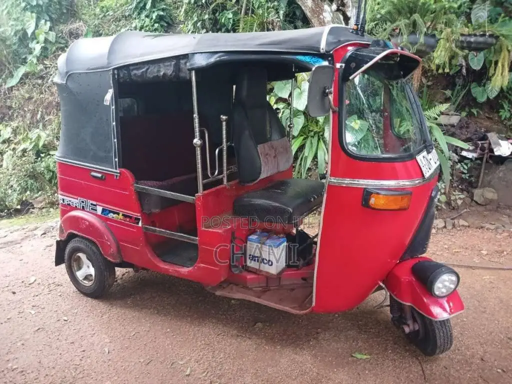 Bajaj 4 Stroke 2007 Three Wheel (Used)