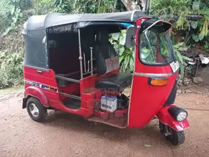 Bajaj 4 Stroke 2007 Three Wheel (Used)