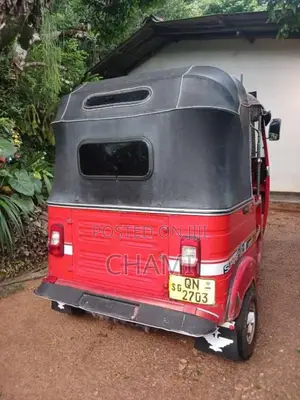 Bajaj 4 Stroke 2007 Three Wheel (Used)