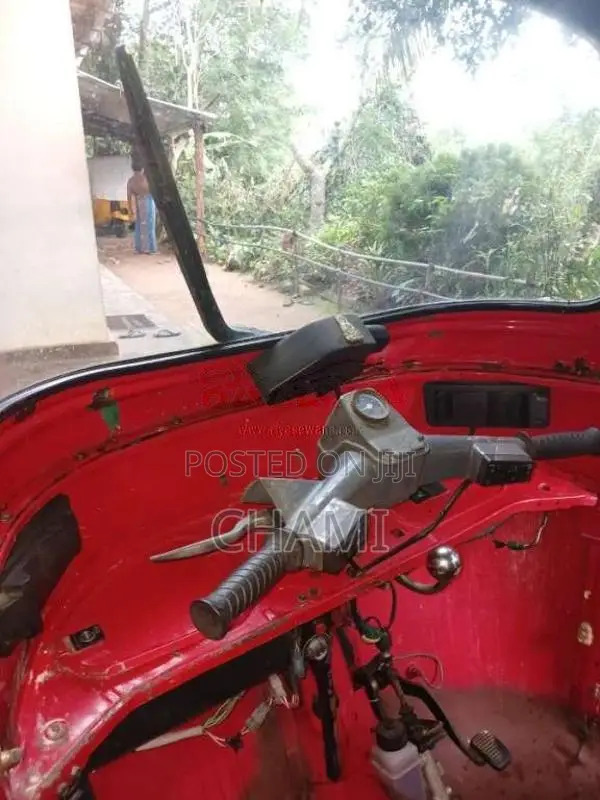 Bajaj 4 Stroke 2007 Three Wheel (Used)