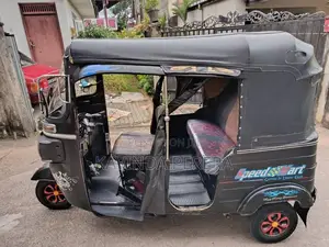 Bajaj RE 4 Stroke 2014 Three Wheel (Used)