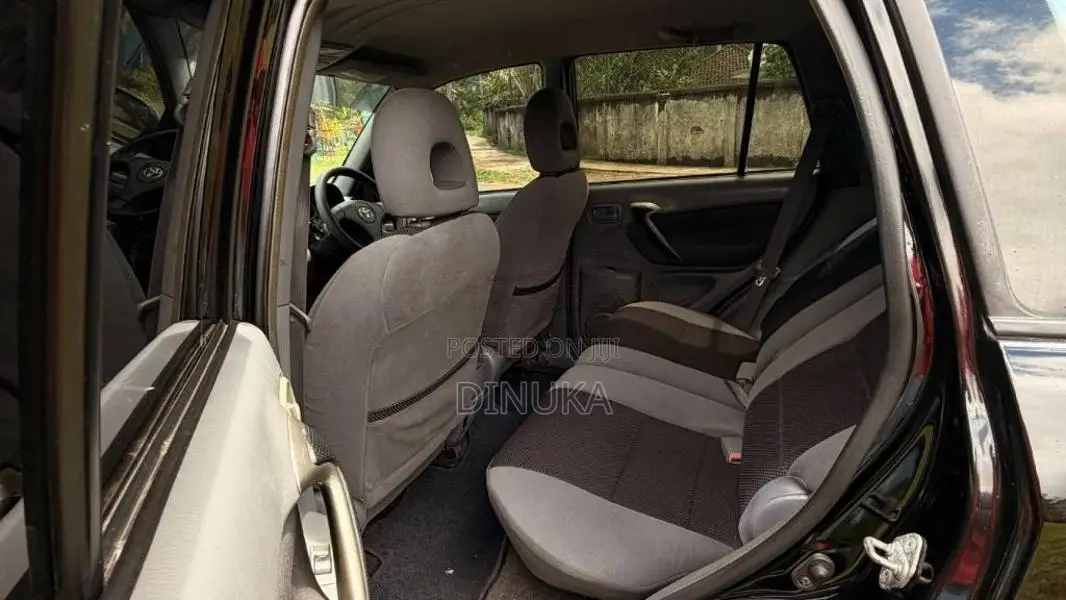 Toyota RAV4 J 4x4 2003 SUV (Used)