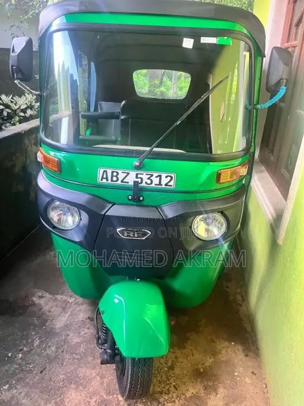 Bajaj RE 2026 Three Wheel (Used)
