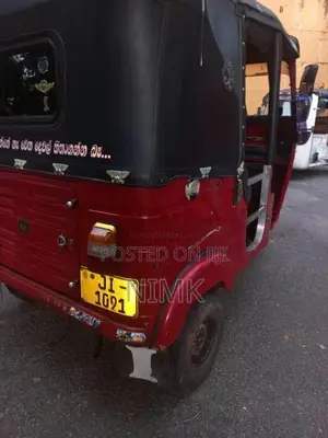 Bajaj RE 2 Stroke 2004 Three Wheel (Used)