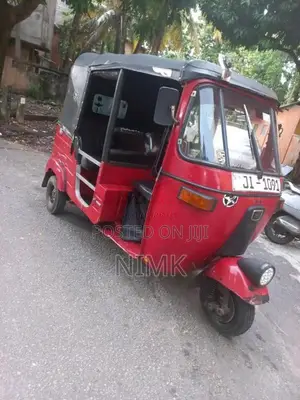 Bajaj RE 2 Stroke 2004 Three Wheel (Used)