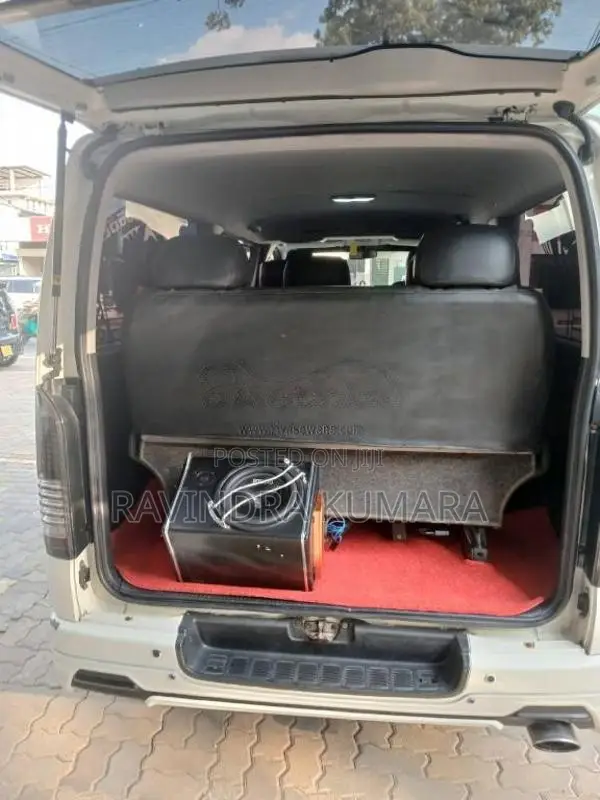 Toyota KDH 2009 Van (Used)