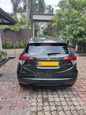 Honda Vezel 2014 SUV (Used)