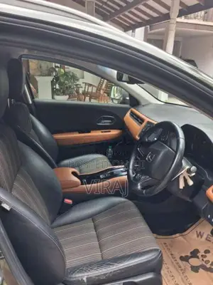 Honda Vezel 2014 SUV (Used)