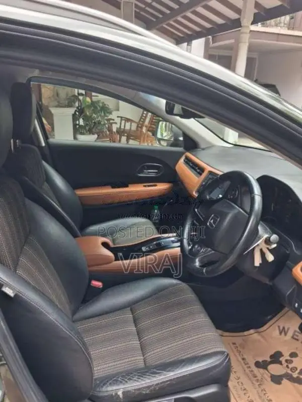 Honda Vezel 2014 SUV (Used)