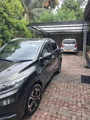 Honda Vezel 2014 SUV (Used)