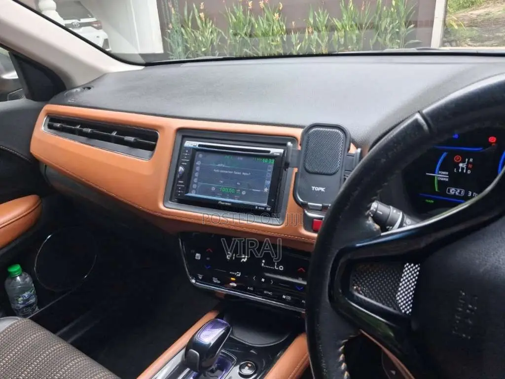 Honda Vezel 2014 SUV (Used)