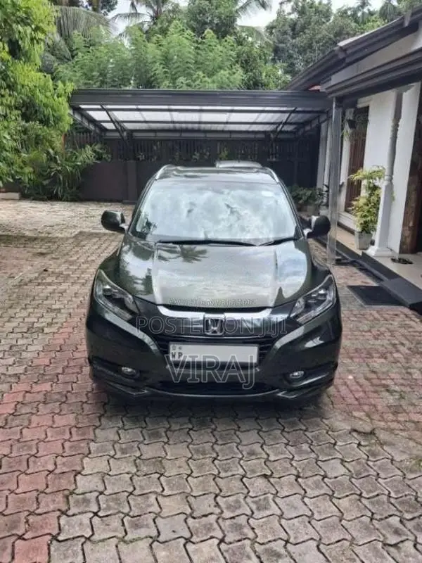 Honda Vezel 2014 SUV (Used)