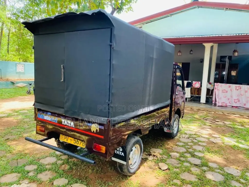 Tata Dimo Batta 2013 Lorry (Used)