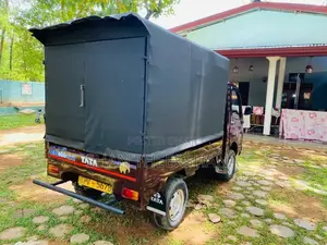Tata Dimo Batta 2013 Lorry (Used)