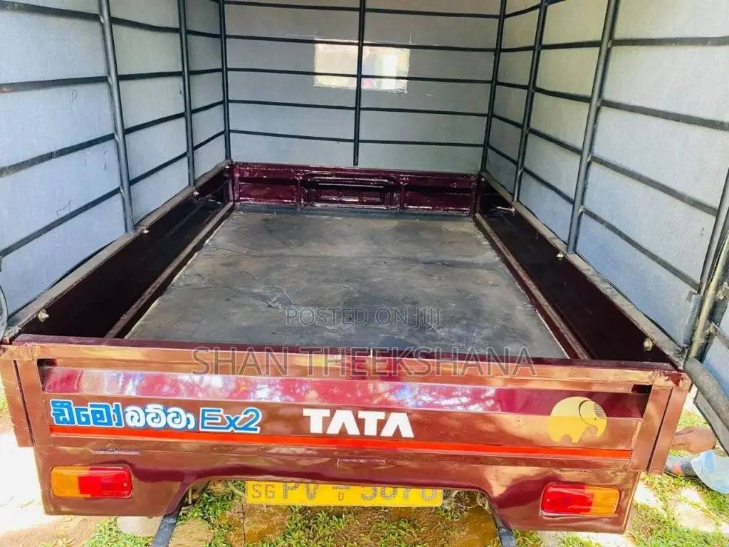 Tata Dimo Batta 2013 Lorry (Used)