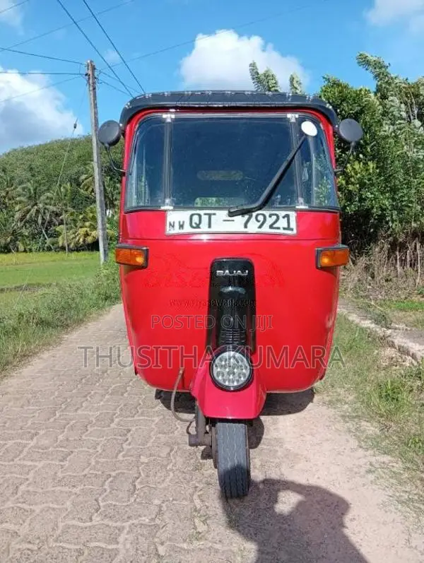 Bajaj RE 2009 Three Wheel (Used)