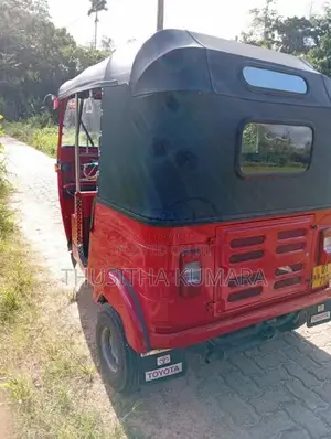 Bajaj RE 2009 Three Wheel (Used)