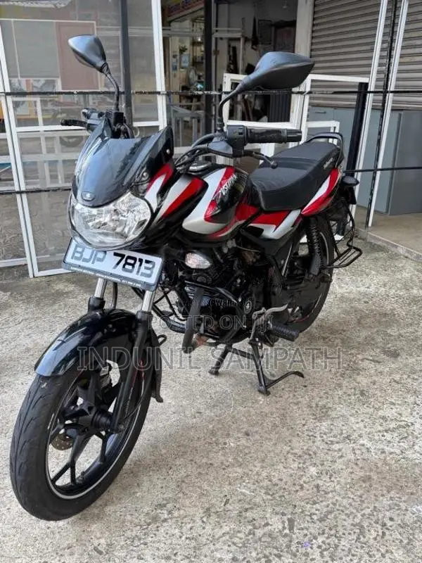 Bajaj Discover 2024 Motorbike (Used)