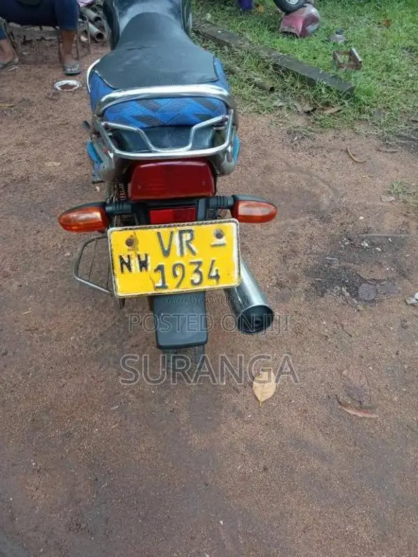 Bajaj CT-100 2010 Motorbike (Used)