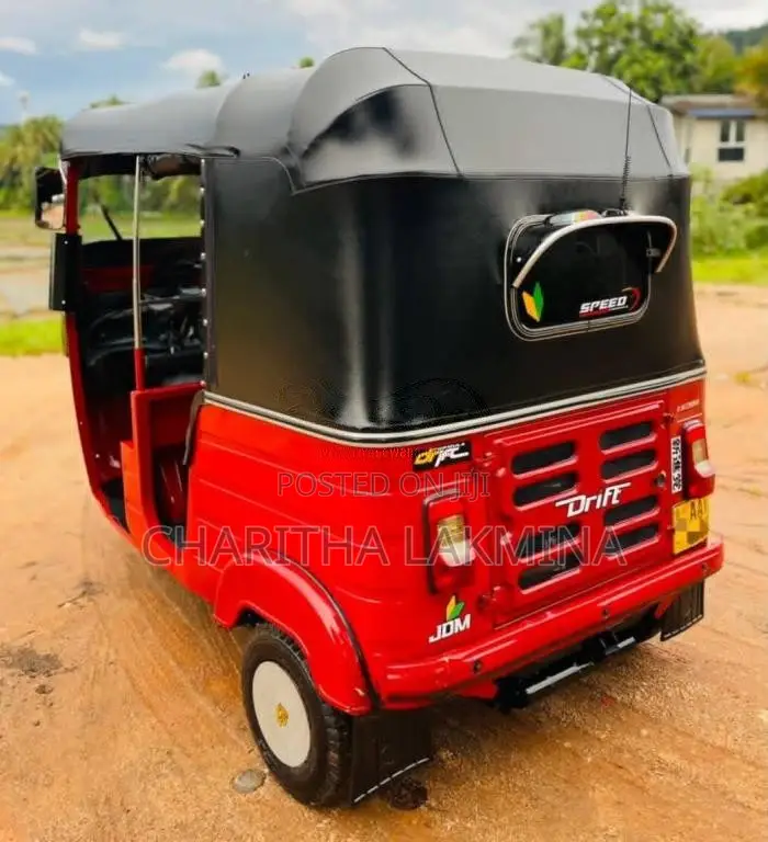 Bajaj RE 2015 Three Wheel (Used)