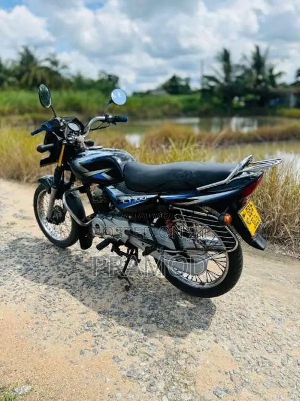 Bajaj CT-100 2014 Motorbike (Used)