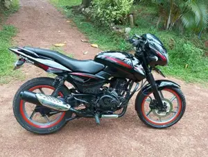 Bajaj Pulsar 2006 Motorbike (Used)