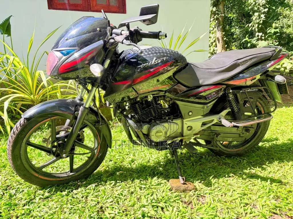 Bajaj Pulsar 2017 Motorbike (Used)