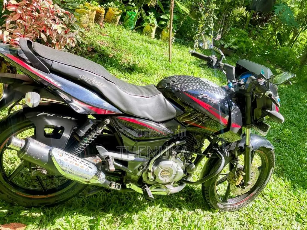 Bajaj Pulsar 2017 Motorbike (Used)