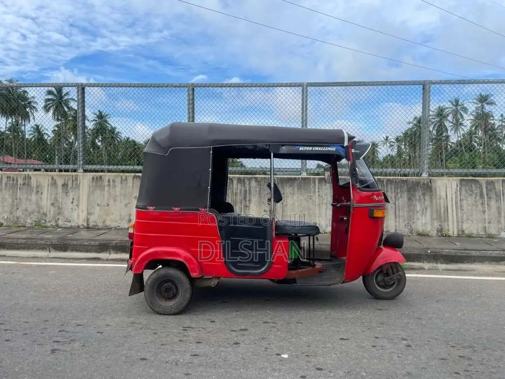 Bajaj RE 2 Stroke 1996 Three Wheel (Used)