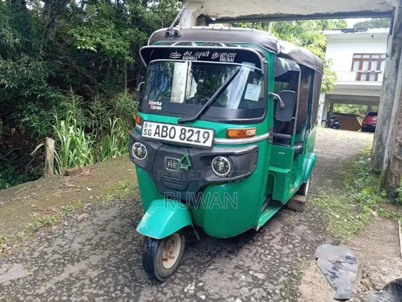 Bajaj RE 205 2016 Three Wheel (Used)