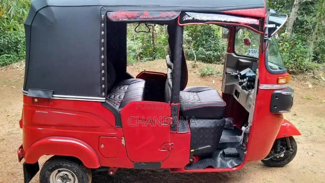 Bajaj RE 2026 Three Wheel (Used)