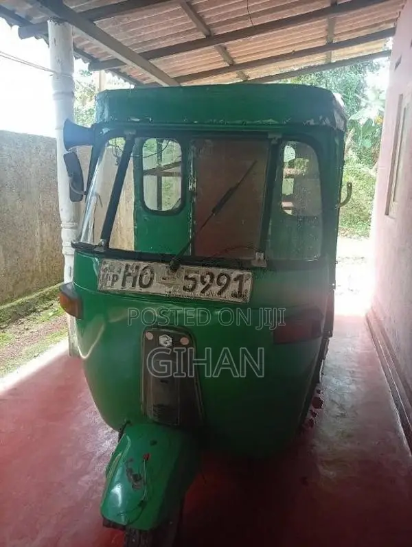 Bajaj RE 2 Stroke 2003 Three Wheel (Used)