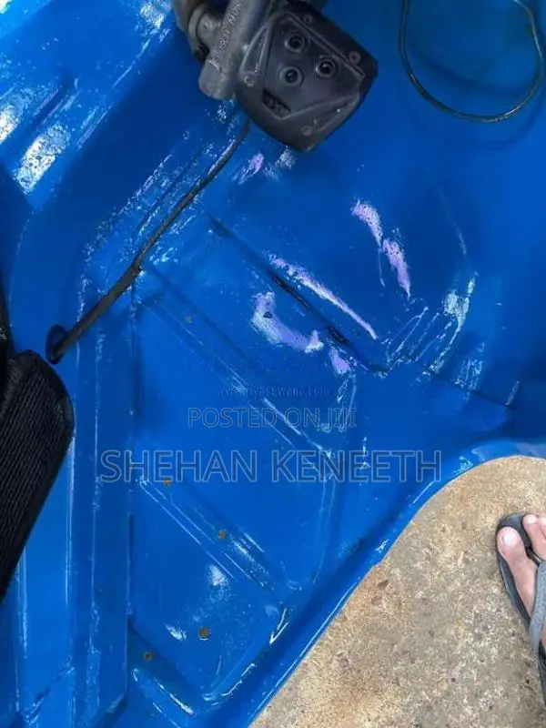 Bajaj RE 2 Stroke 2005 Three Wheel (Used)