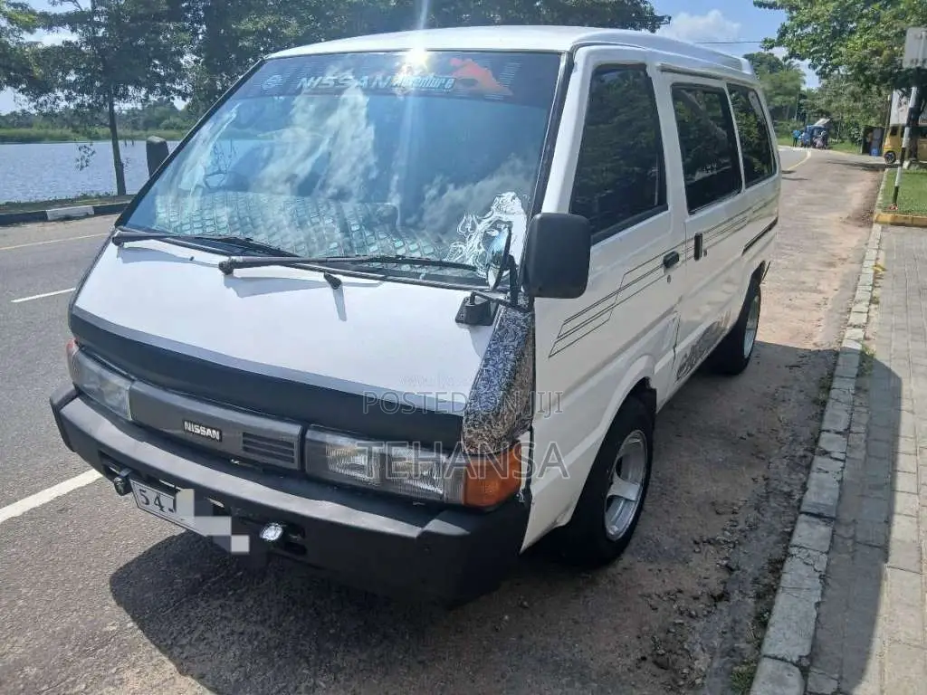 Nissan Largo 1989 Van (Used)
