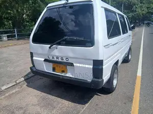 Nissan Largo 1989 Van (Used)