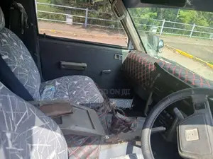 Nissan Largo 1989 Van (Used)