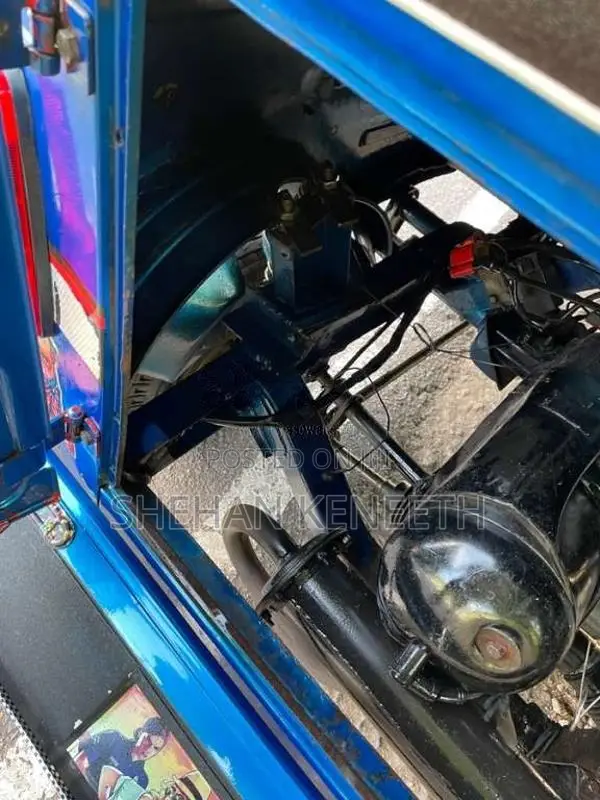 Bajaj RE 2 Stroke 2005 Three Wheel (Used)