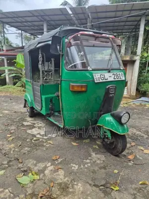 Bajaj 2 Stroke 2001 Three Wheel (Used)