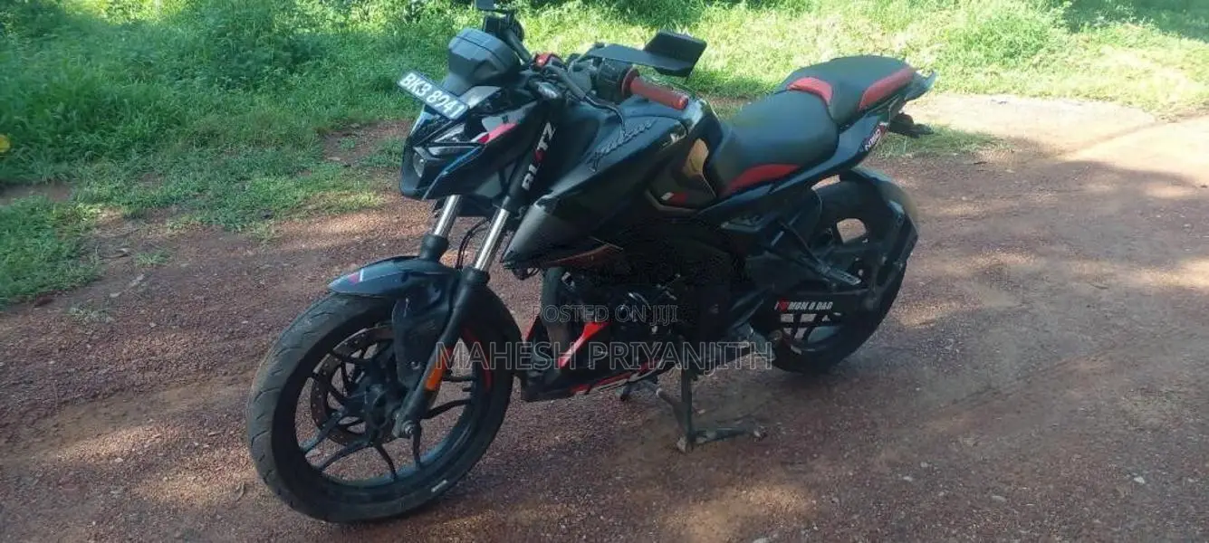 Bajaj N160 2025 Motorbike (Used)
