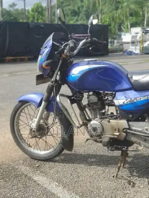 Bajaj Caliber 2004 Motorbike (Used)