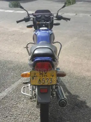 Bajaj Caliber 2004 Motorbike (Used)