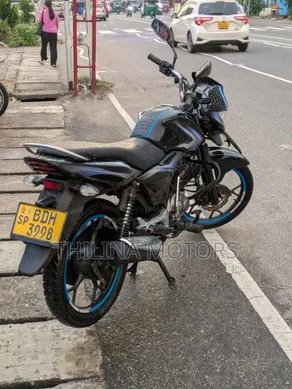Bajaj Discover 125 2015 Motorbike (Used)