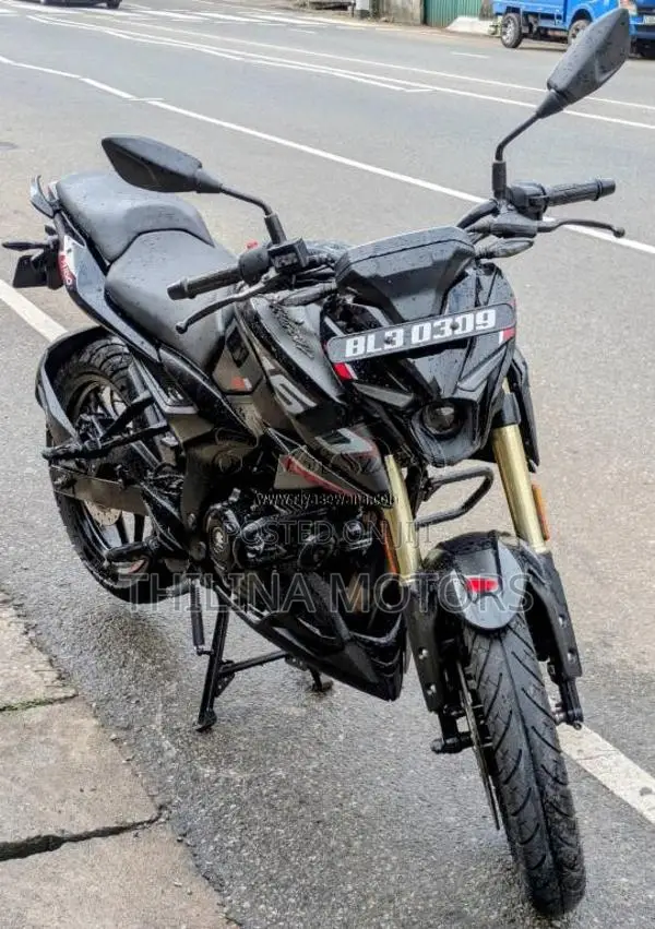 Bajaj Pulsar N160 2025 Motorbike (Used)