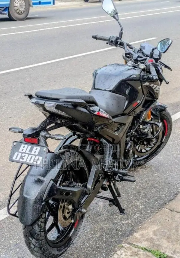 Bajaj Pulsar N160 2025 Motorbike (Used)