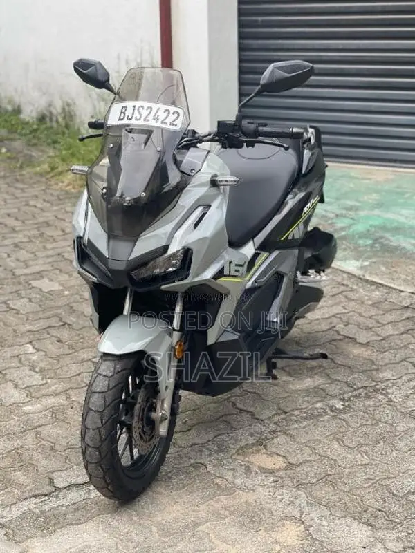 Honda ADV 160 Japan 2025 Motorbike (Used)