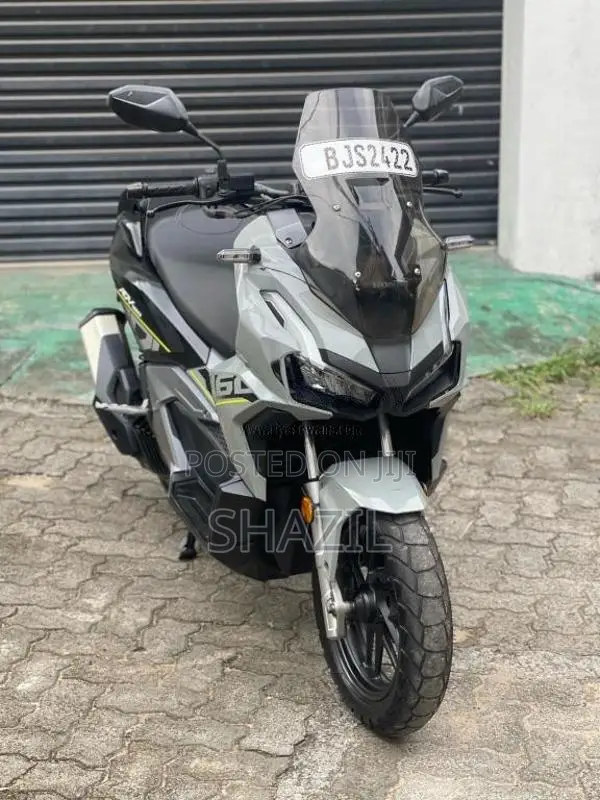 Honda ADV 160 Japan 2025 Motorbike (Used)