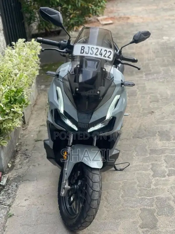 Honda ADV 160 Japan 2025 Motorbike (Used)